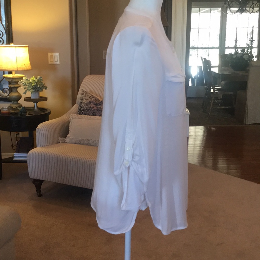 Cupio White Blouse in Medium - Picture 6 of 12